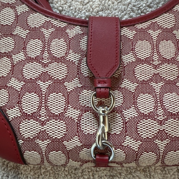 Coach Hamptons Hobo Bag In Signature Textile Jacquard Ruby Silver - Picture 6 of 11